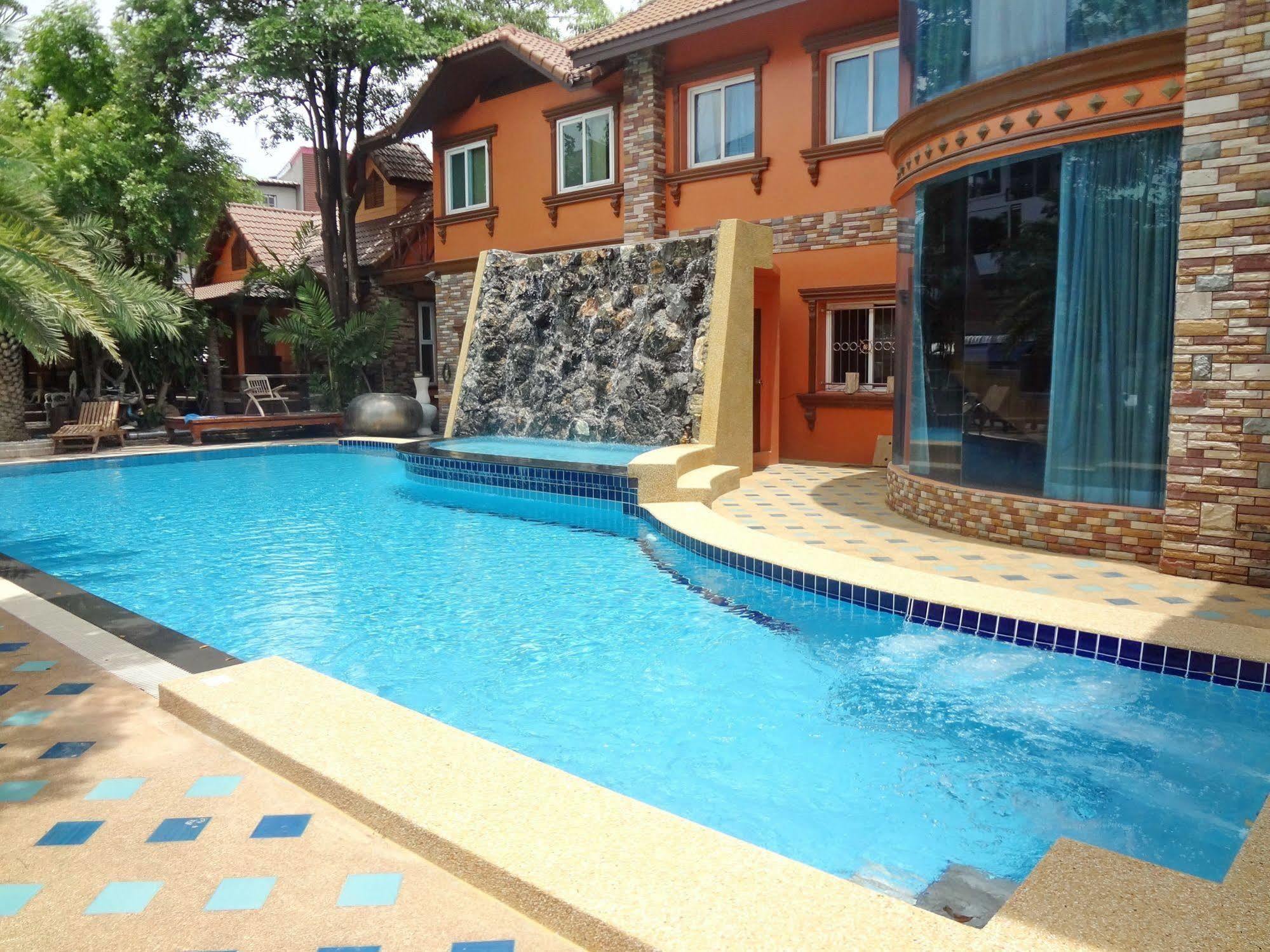 Khunsri Resort Art Boutique Hotel Pattaya Exteriér fotografie